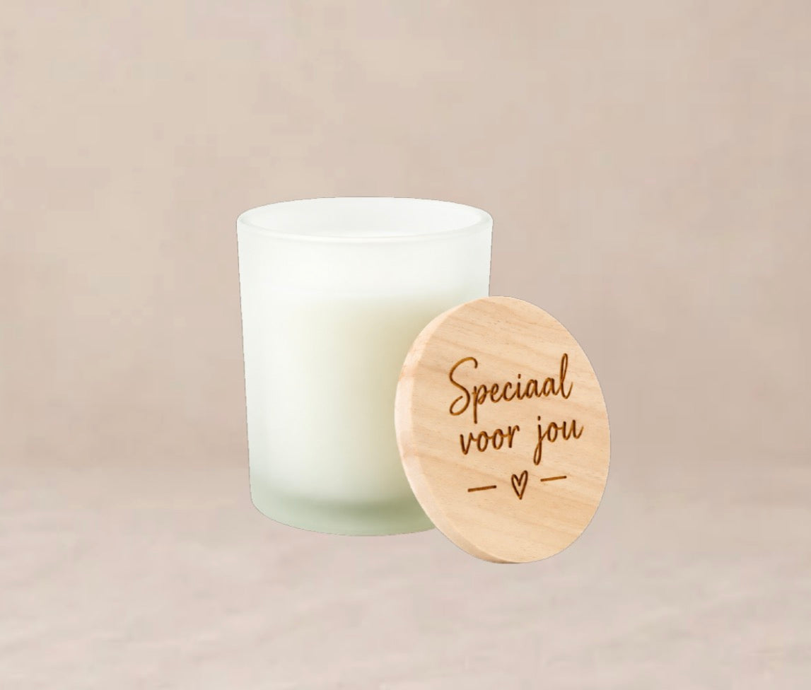 Geurkaars met houten deksel